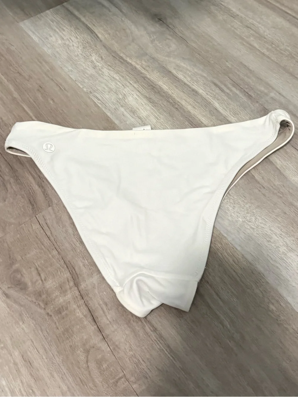 EUC Lululemon bikini bottoms size XS - Picture 4 of 5
